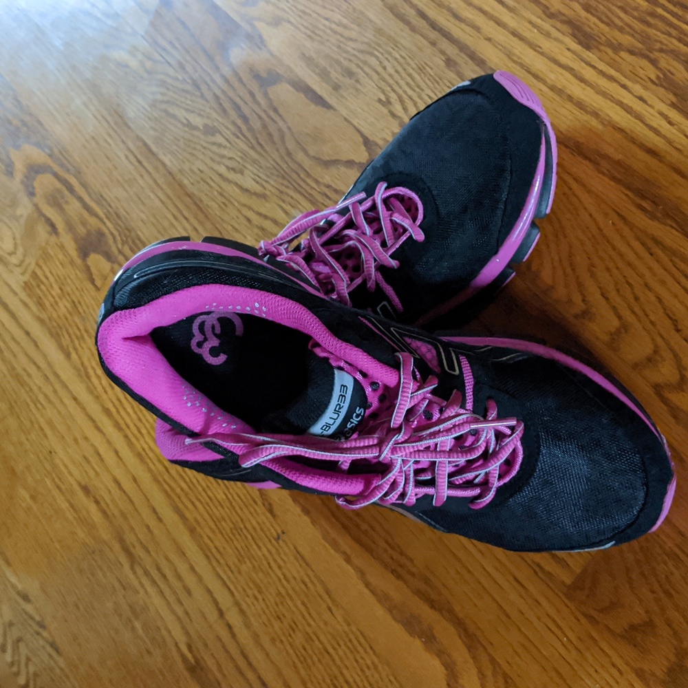 Asics Gel Blur 33 Running Shoes Women size 10.5 Black Pink